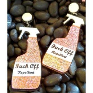 EARRINGS OVERSIZED ACRYLIC SPRAY BOTTLE PINK.🤐🤷‍♀️✌